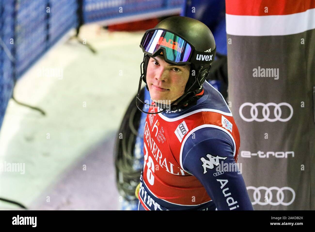 Madonna di Campiglio, Italia, 08 gen 2020, vinatzer alex ita durante la Audi FIS World Cup - 3Tre - Notte uomini Slalom - Sci - Credito: LPS/Luca Tedeschi/Alamy Live News Foto Stock