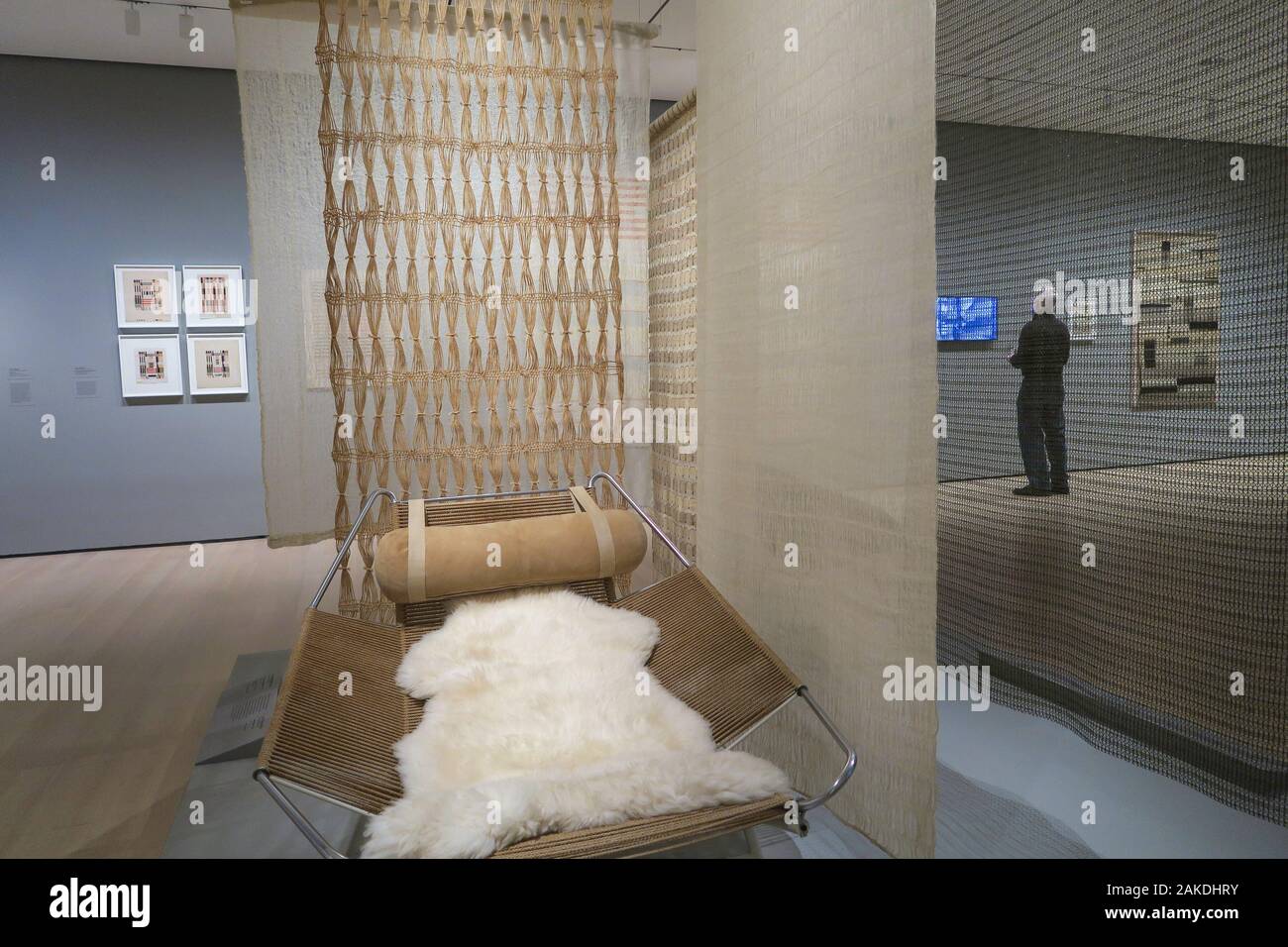 Il Museo di Arte Moderna è una grande attrazione per i turisti in Midtown Manhattan NYC, STATI UNITI D'AMERICA Foto Stock