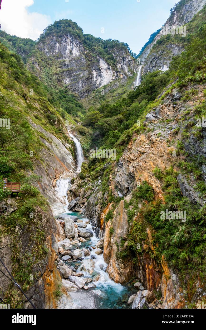 Le Incontaminate Cascate Baiyan Nel Parco Nazionale Di Taroko, Taiwan Foto Stock