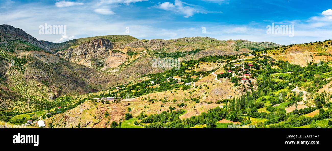 Villaggio Subasi nell'orientale sui monti Taurus, Turchia Foto Stock