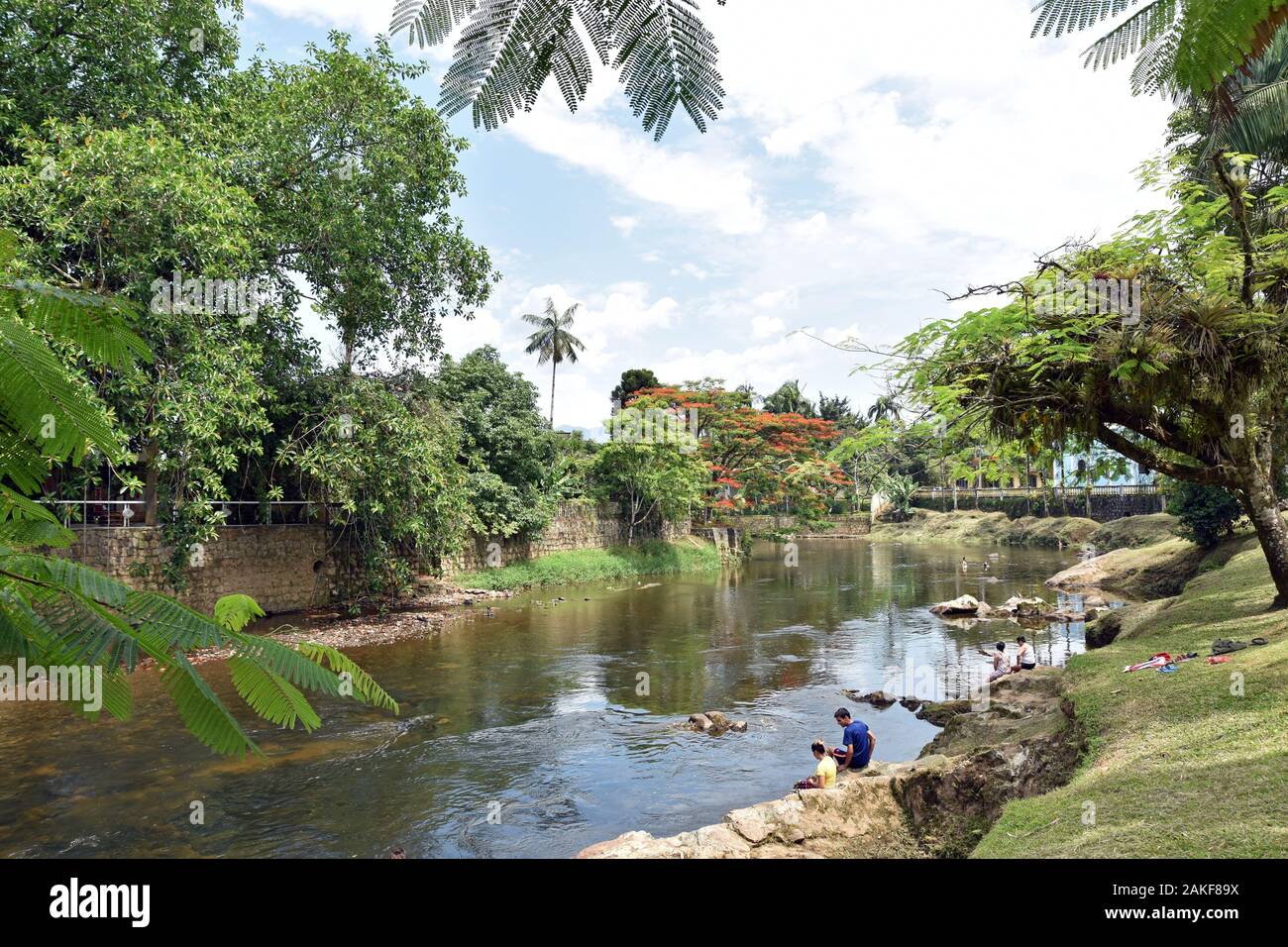 Nel fiume Morretes Brasil in una scena di sole Foto Stock