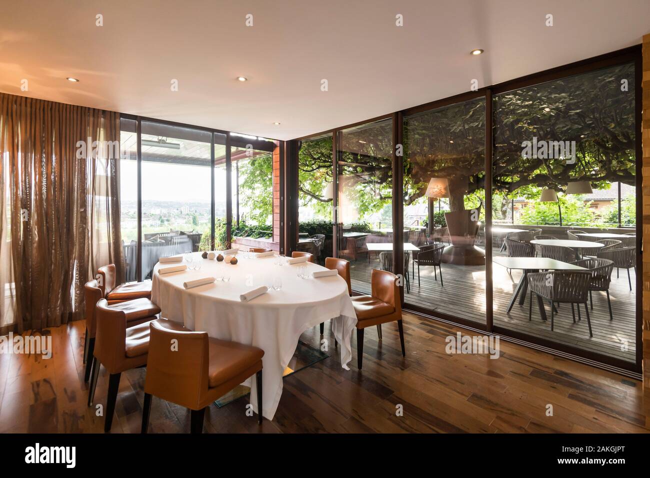 Francia, Haute-Savoie, Annecy, il ristorante Le Clos des Sens di three-star chef Laurent Petit Foto Stock