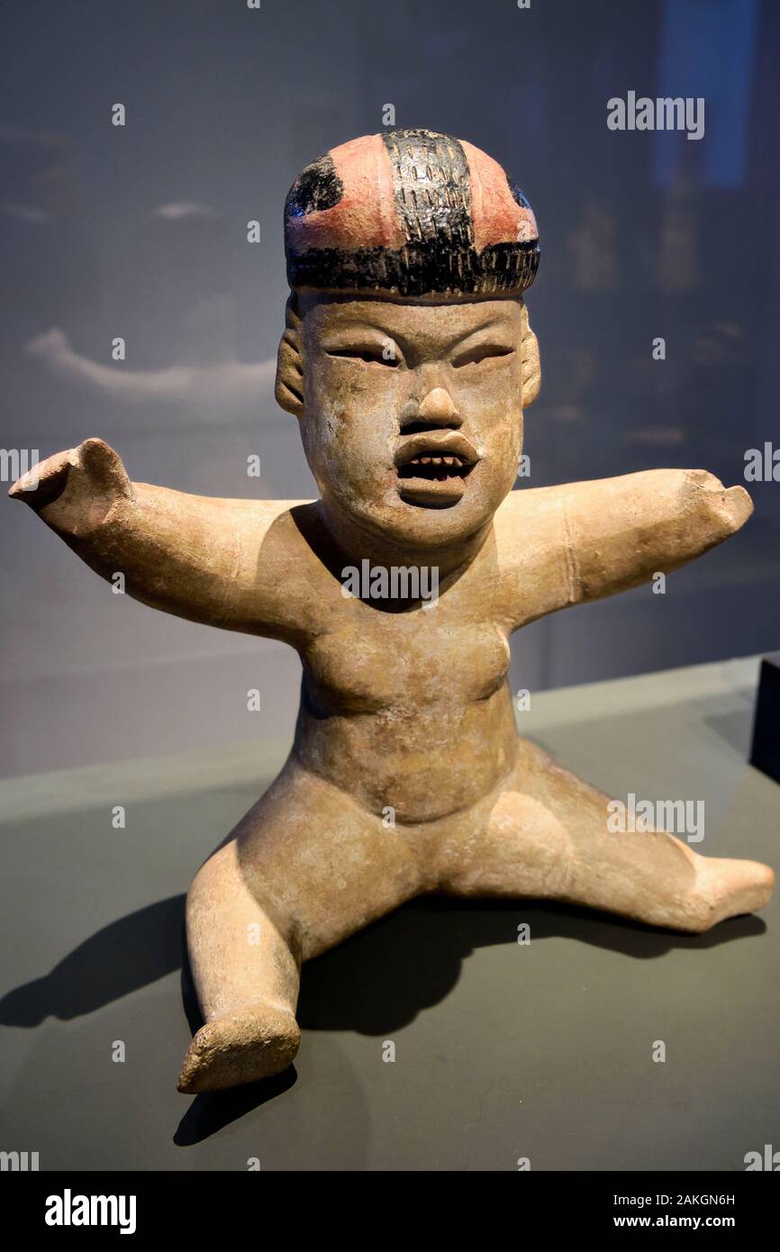 Il Cile, Santiago de Chile, cileno museo di arte pre-colombiana, figura umana, ceramica di Olmec cultura (1200-900 a.C.) antico popolo pre-Colombiano della Mesoamerica Foto Stock