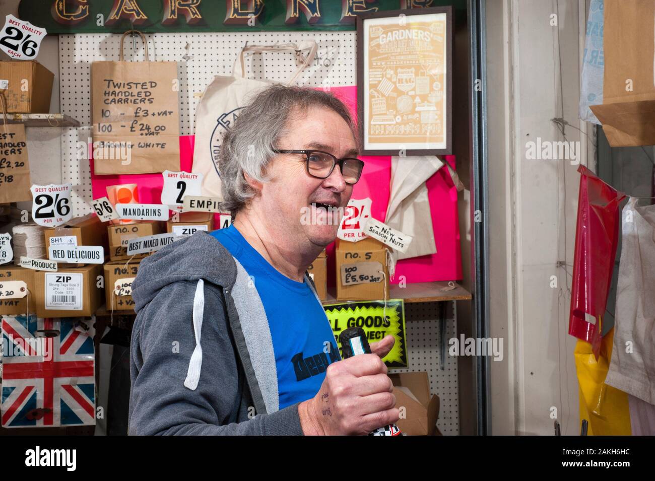 Gardner'S MARKET SUNDRIESMEN Shop, Spitalfields, Londra, Regno Unito Foto Stock