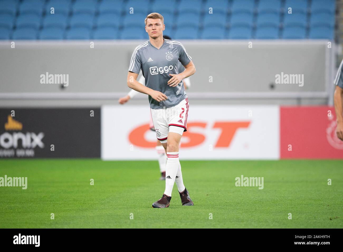 Doha in Qatar. 9 Gen, 2020. DOHA, 09-01-2020, Al Janoub Stadium, Trainingscamp, amichevole, stagione 2019/2020, Perr Schuurs durante la partita Ajax - KAS Eupen Credito: Pro scatti/Alamy Live News Foto Stock