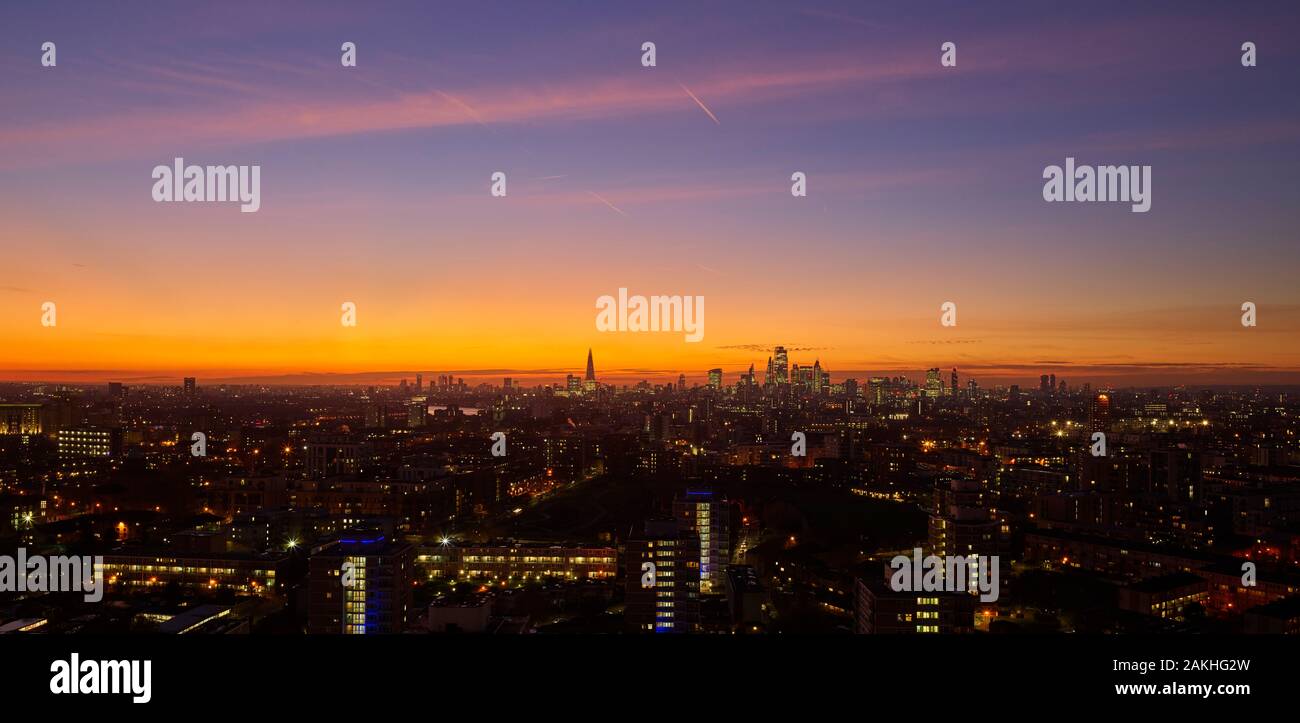 Vista sul centro di Londra al tramonto Foto Stock
