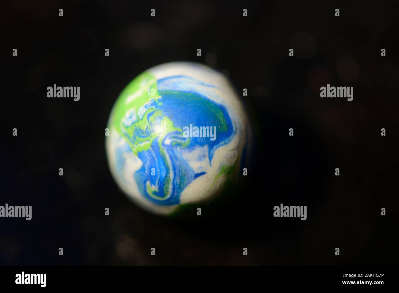 Pianeta nove è un ipotetico pianeta nella regione esterna del sistema solare. I suoi effetti gravitazionali potrebbe spiegare il clustering insolita di orbita Foto Stock