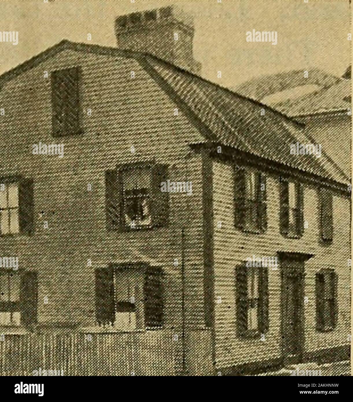 Una guida di Boston per i medici . Guida di BOSTON 143. HAWTHORNE IL LUOGO DI NASCITA di Nathaniel Hawthorne è stata bornin Salem e il suo luogo di nascita onUnion Street, n. 27, è ancora stand-ing. La casa risale a prima del1693, e apparteneva a Hawthornesgrandfather. Il vecchio Custom House, su DerbyStreet, è quella in cui Haw-thorne è servita come geometra di theport nel 1846-1849. Sul easterlyside dell'edificio secondfloor, è la stanza in cui il suo fancyevolved la lettera scarlatta, e in un altro ambiente è preserveda stencil con cui ha segnato ispezionato le merci con N. Haw-Thorne. L'Essex Instit Foto Stock