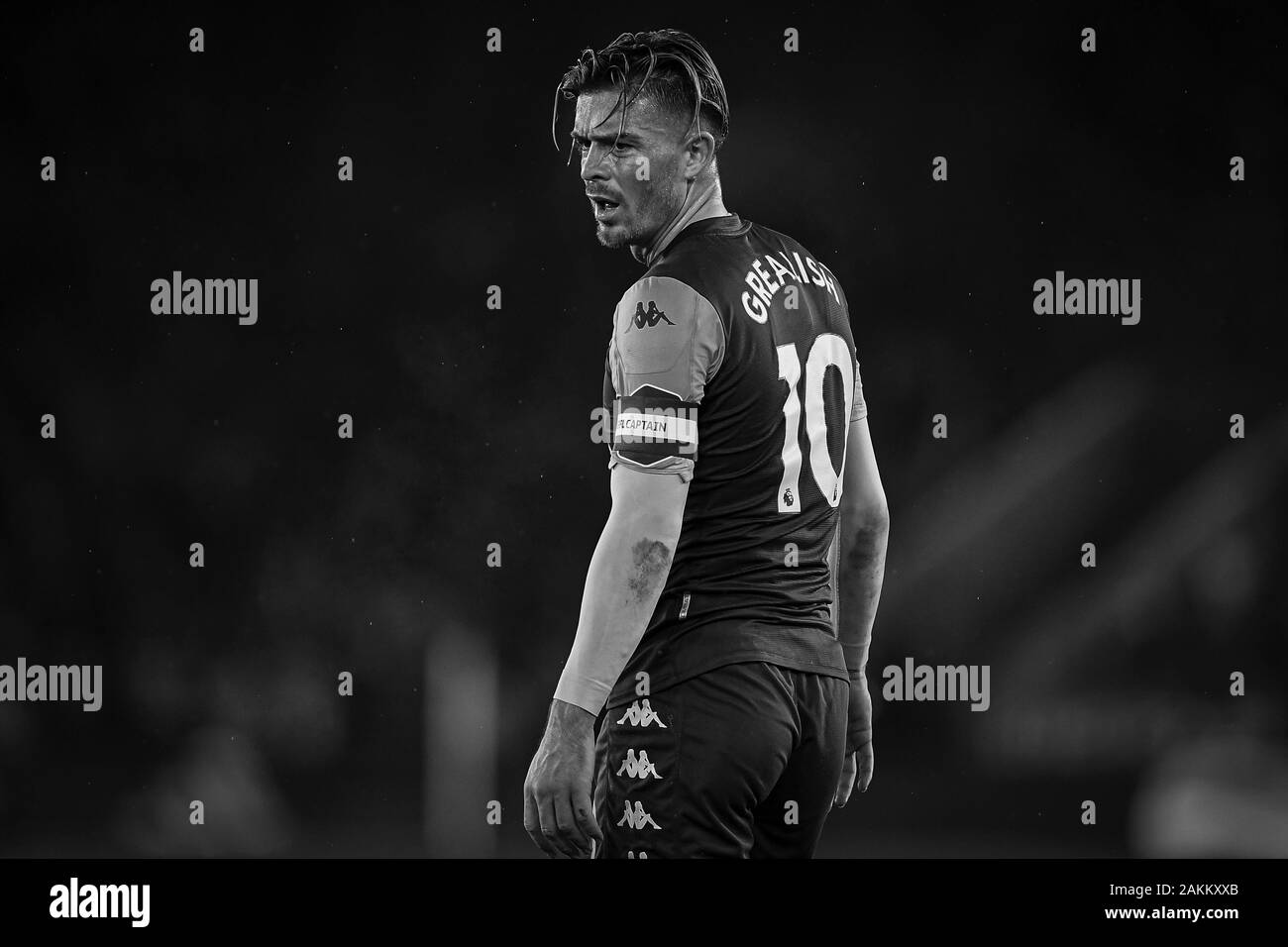 LEICESTER INGHILTERRA - Gennaio 8th Jack Grealish (10) di Aston Villa durante la Coppa Carabao Semi Finale 1 Gamba tra Leicester City e Aston Villa al King Power Stadium, Leicester mercoledì 8 gennaio 2020. (Credit: Jon Hobley | MI News) La fotografia può essere utilizzata solo per il giornale e/o rivista scopi editoriali, è richiesta una licenza per uso commerciale Credito: MI News & Sport /Alamy Live News Foto Stock