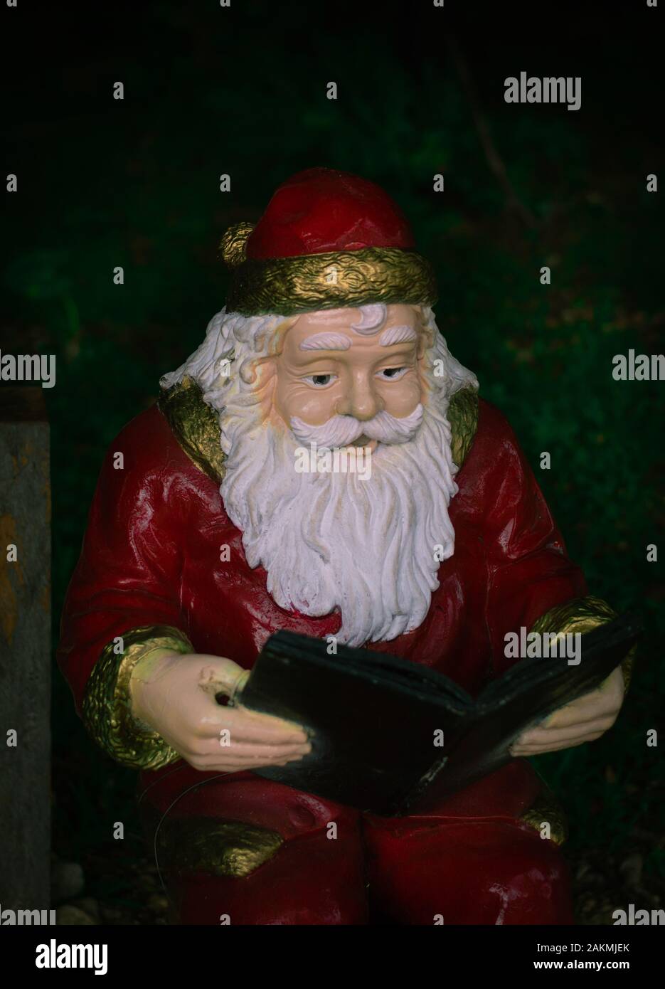 Decorazione di Santa la lettura di un libro Foto Stock