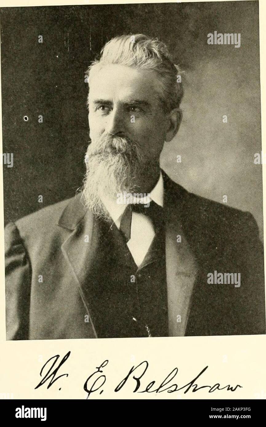 Enciclopedia di genealogia e biografia di Lake County, Indiana . yZ*-T tf&LT;-/. Storia della contea del lago. 369 county, Settembre 28, 1848. Suo padre William Belshaw, era un nativeof Inghilterra e quando un giovane uomo venuto in America, il posizionamento in Dot)rPrairie, LaPorte county, Indiana, dove egli è venuto per la contea del lago circa1836. Alcuni insediamenti erano state effettuate entro i confini di questo countyat che tempo. Gran parte della terra era ancora in possesso del governo,e di conseguenza è stato uncidtivated e unimproved. I flussi hadnot stato colmato e le foreste sono stati intonso e rimasto ad immettere-pr Foto Stock