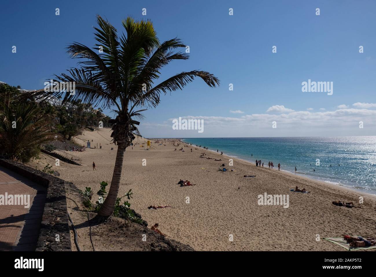 Vista in elevazione della spiaggia di Jandia a Morro Jable, Penisola di Jandia, Fuerteventura, Isole Canarie, Spagna, Europa Foto Stock