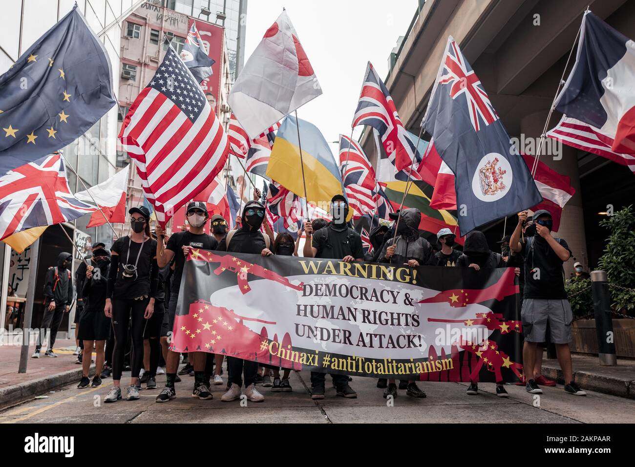 I manifestanti di Hong Kong che marciano contro la legge sull'estradizione contro la Cina, 29/09/19 Foto Stock