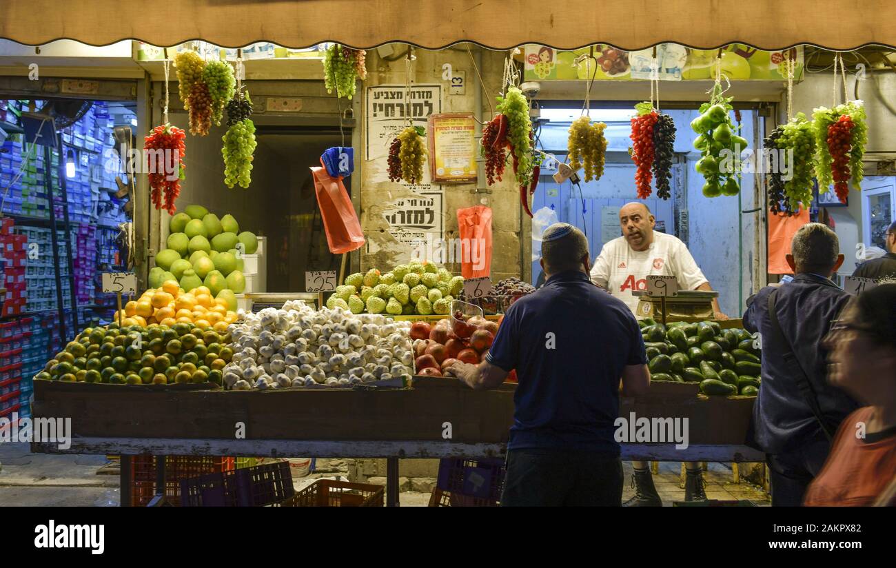 Obst und Gemüse, Mahane Yehuda Markt, Gerusalemme, Israele Foto Stock