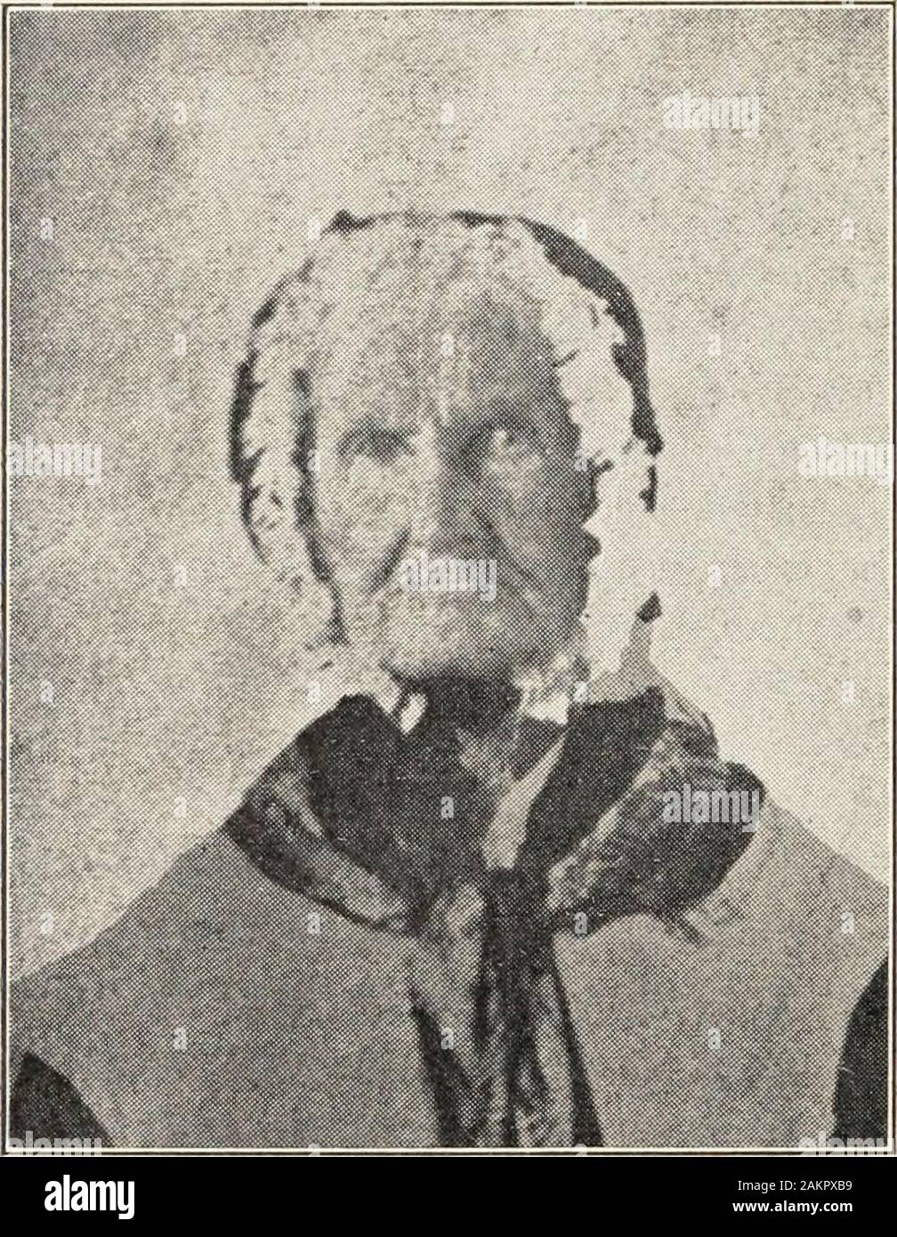 La storia e la genealogia dei discendenti di John Lawrence Hester e Godfrey Stough : 1752-1905 . 25, 1766 ; d. Agosto 8, 1847,a. 81. Egli d. Marzo 19, 1834, a. 71. 3. Maria Maddalena, b. 1765, d. ; M. John Van Deman, figlio di un ministro di Olanda. 4. Matthias Hester, b. Luglio 4, 1766; m. SusannahHuckleberry, 1793. Ella è stata b. 1775 ; d. Agosto 21, 1859 a.84. Egli d. Novembre 22, 1823, a. 57. Il suddetto threechildren sono nati in Germania. Dopo venire in America,c'erano nati a loro cinque più bambini, viz : 5. Elizabeth, b. Settembre 13, 1772 ; m. per CoonradColeman ; vissuto sette anni in Detroit; Foto Stock