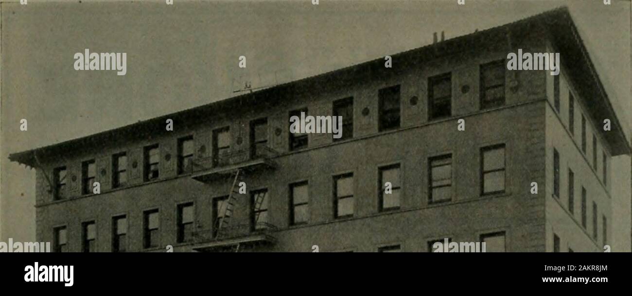 L'architetto e ingegnere della California e la costa del Pacifico . E ACQUA CALDA HEATINQ, ventole. Le soffianti, forni impianti di potenza-METALLO DI FOGLIO DI LAVORO DouRlas Phont J78 quarto e Freelon Sta., Bet. Bryant & Brannan, San Francisco. J. W. BENDER copertura pavimentazione & CO. (Membri dei costruttori ExchanKC 180 Jessie San General Contractor Assn., 110 Jessie San) WATERPROOFIXG AXD COMPOSITIOX ROOFIXGMASTIC e bitume PAVINGGtnenil Olficfs: 576 Monadnock Building San Francisco Telefono Douglas 4657 riscaldamento impianti sprinkler automatici plumbing vcNTiLATiof, PAVIMENTO E PIASTRELLATURA MURALE ^ metal work SCOTT CO., Inc. Successo Foto Stock