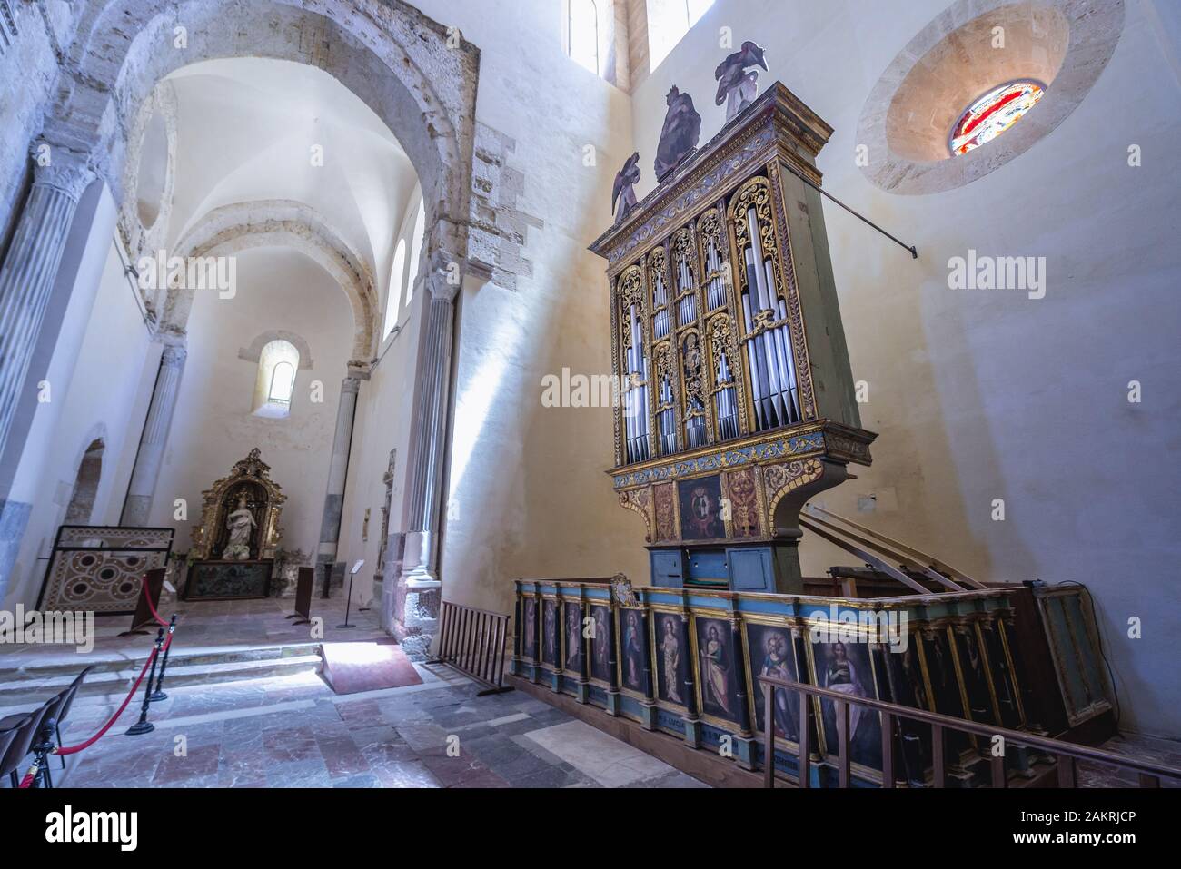 Organi a canne nella Basilica Cattedrale della trasfigurazione nella città di Cefalu e comune situato sulla costa Tirrenica della Sicilia, Italia Foto Stock