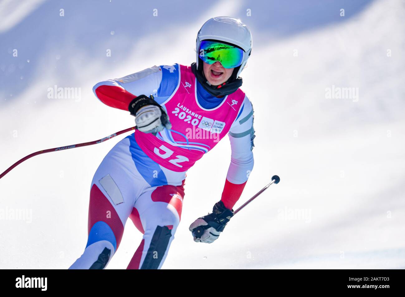 Losanna, Svizzera. 10th, 2020 gen. FREUDWEILER Mia Nuriah (PAK) compete in sci alpino: Donna Super-G durante il Lausanne 2020 Olimpiadi della Gioventù a Vaudoise Arena il Venerdì, 10 gennaio 2020. Losanna, Svizzera. Credito: Taka G Wu/Alamy Live News Foto Stock
