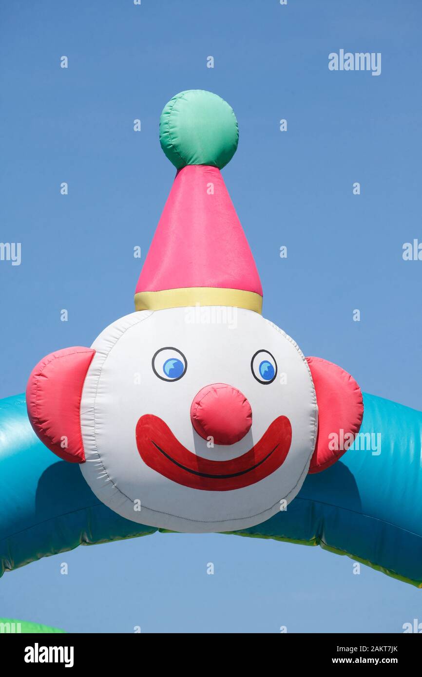 Clown, colorata figura in plastica gonfiabile Foto Stock