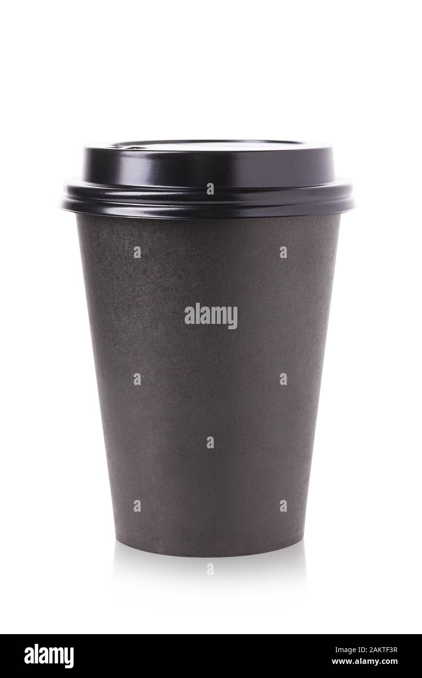 Tazza di carta biodegradabile con coperchio. Isolato su sfondo bianco Foto Stock