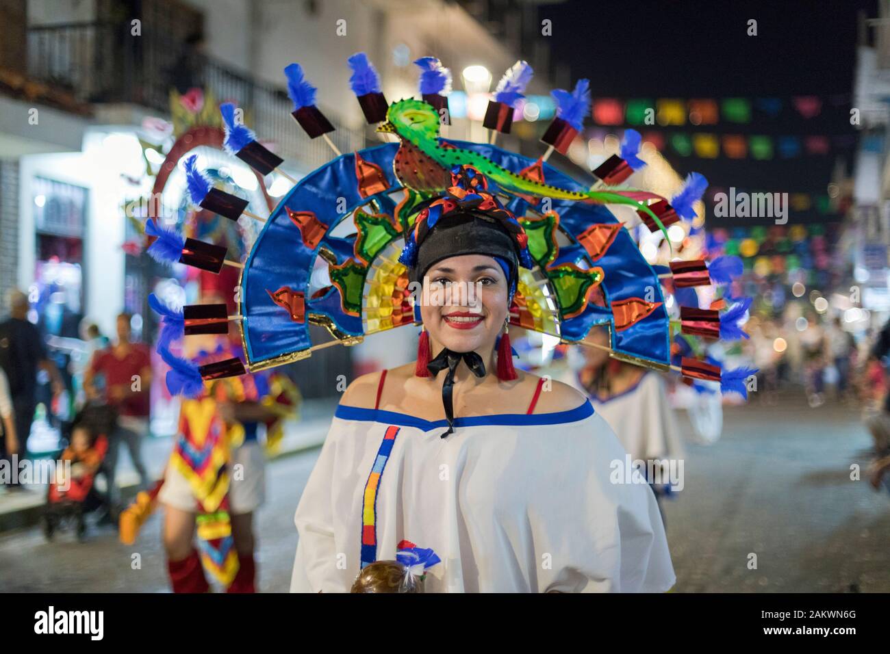 Messico, Puerto Vallarta, Jalisco, indigeni partecipante di prendere parte al festival "Nostra Signora di Guadalupe" Foto Stock