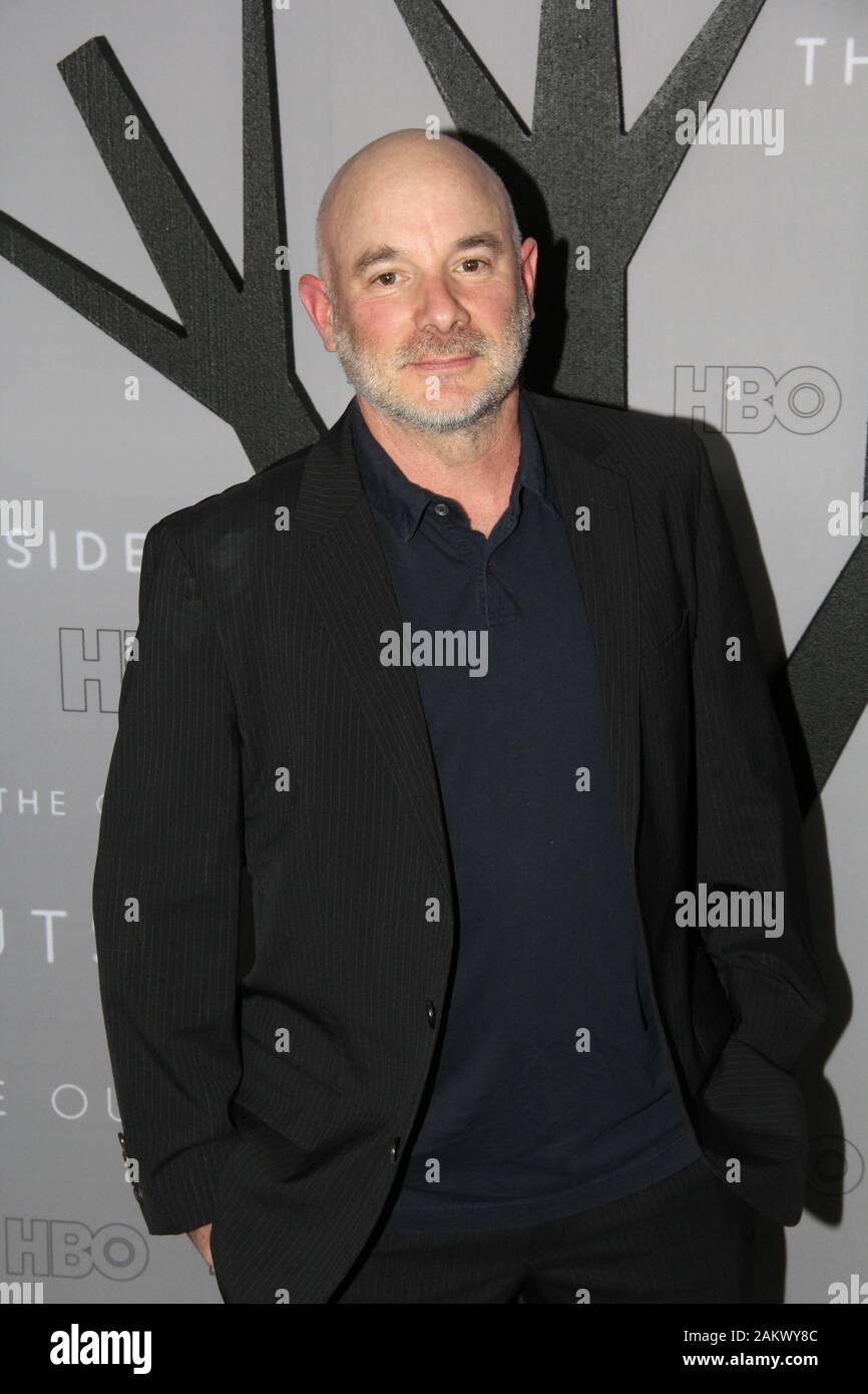 Los Angeles, Stati Uniti d'America. 9 Gen, 2020. Andrew Bernstein a HBO la serie Premiere di "outsider". Tenuto presso la DGA Theatre di Los Angeles, CA, 9 gennaio 2020. Foto: Richard Chavez/PictureLux Credito: PictureLux/Hollywood Archive/Alamy Live News Foto Stock