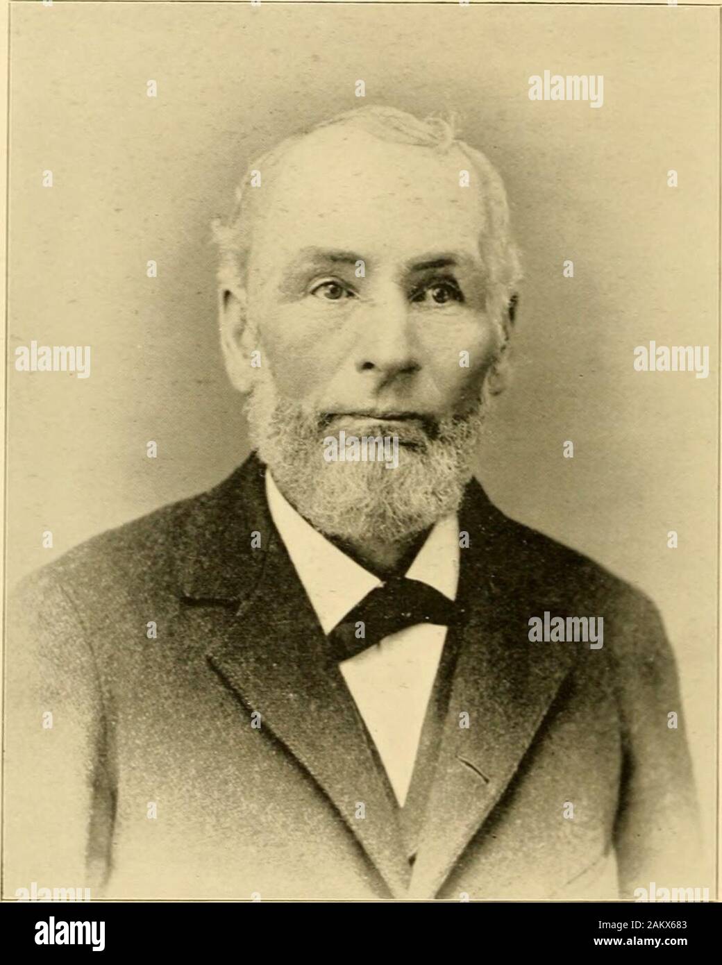 Ritratto biografico e record di Orange County, New York, contenente ritratti e biografie di personalità e di rappresentante dei cittadini dell'countyTogether con le biografie e i ritratti di tutti i presidenti degli Stati Uniti . st figlio, David, morì quando diciotto anni otage, e la loro figlia, Ida J., è la moglie ofFloyd W. Cole, junior member della ditta ofFarnum & Cole, di Port Jervis. In Port Jer-è. dove era nato settembre24. 1859, oggetto del presente avviso ha speso la vita hisentire. A sedici anni entrò thegeneral store di Xearpass & Bro., con il quale la sua Foto Stock