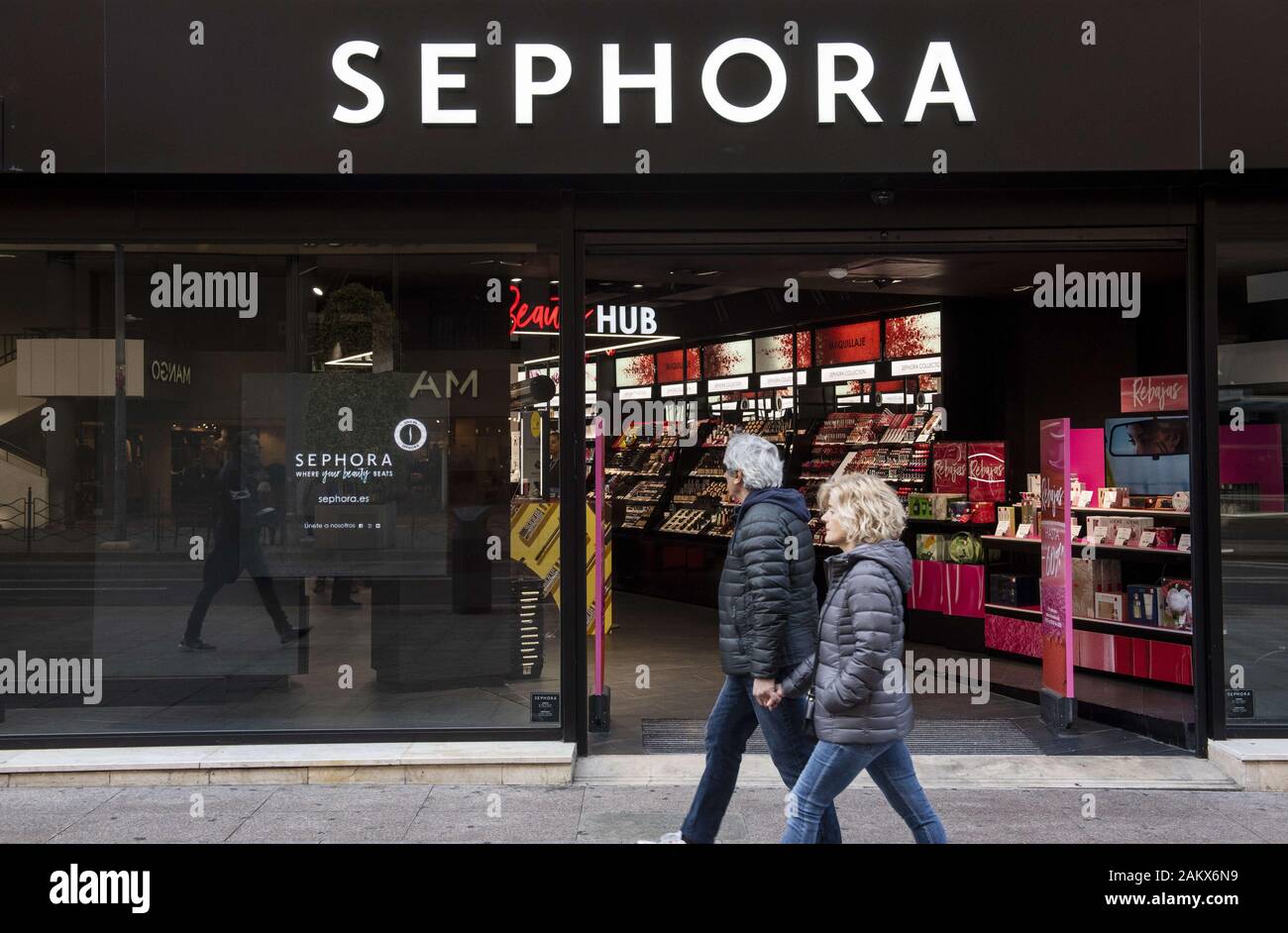 Spagna. Il 9 gennaio, 2020. Multinazionale francese la cura e la bellezza del marchio retail Sephora store visto in Spagna. Credito: Budrul Chukrut SOPA/images/ZUMA filo/Alamy Live News Foto Stock
