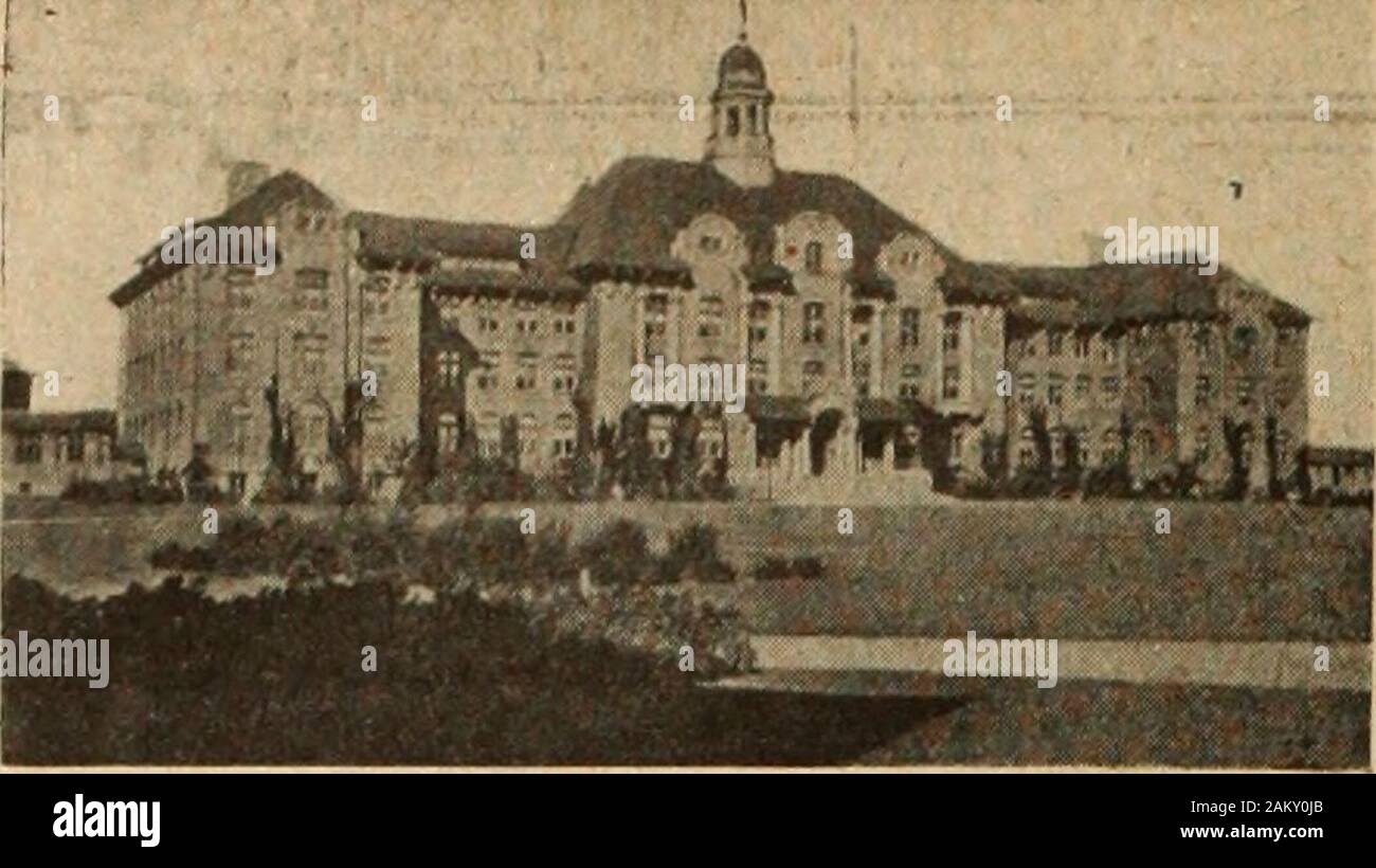 Farmer's magazine (gennaio-dicembre 1920) . Dominio EXPRESS travellers cheques ogni viaggiatore dovrebbe portare loro.Essi identificare e proteggere youagainst perdita. Chiedete al nostro agfentabout loro. 86 Ho^armers Magazine Dicembre 1, 1021!. Edificio principale, Macdonald College un nuovo libro di pollame un nuovo libro intitolato azienda canadese di volatili, -^*- è appena stato pubblicato da Macdonald College,Que. Il libro è ben tenuto, ordinatamente stampato, ri-reparti con informazioni pratiche e ben illus-quotato. È il primo canadese Libro di pollame a beoffered al pubblico, la carica nominale di 50c.essendo realizzata semplicemente per coprire c Foto Stock