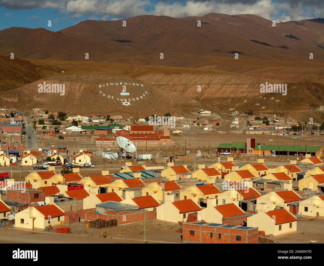 La cittadina di San Antonio de Los Cobres sul modo di Paso Sico sul confine del Cile, Argentina Foto Stock