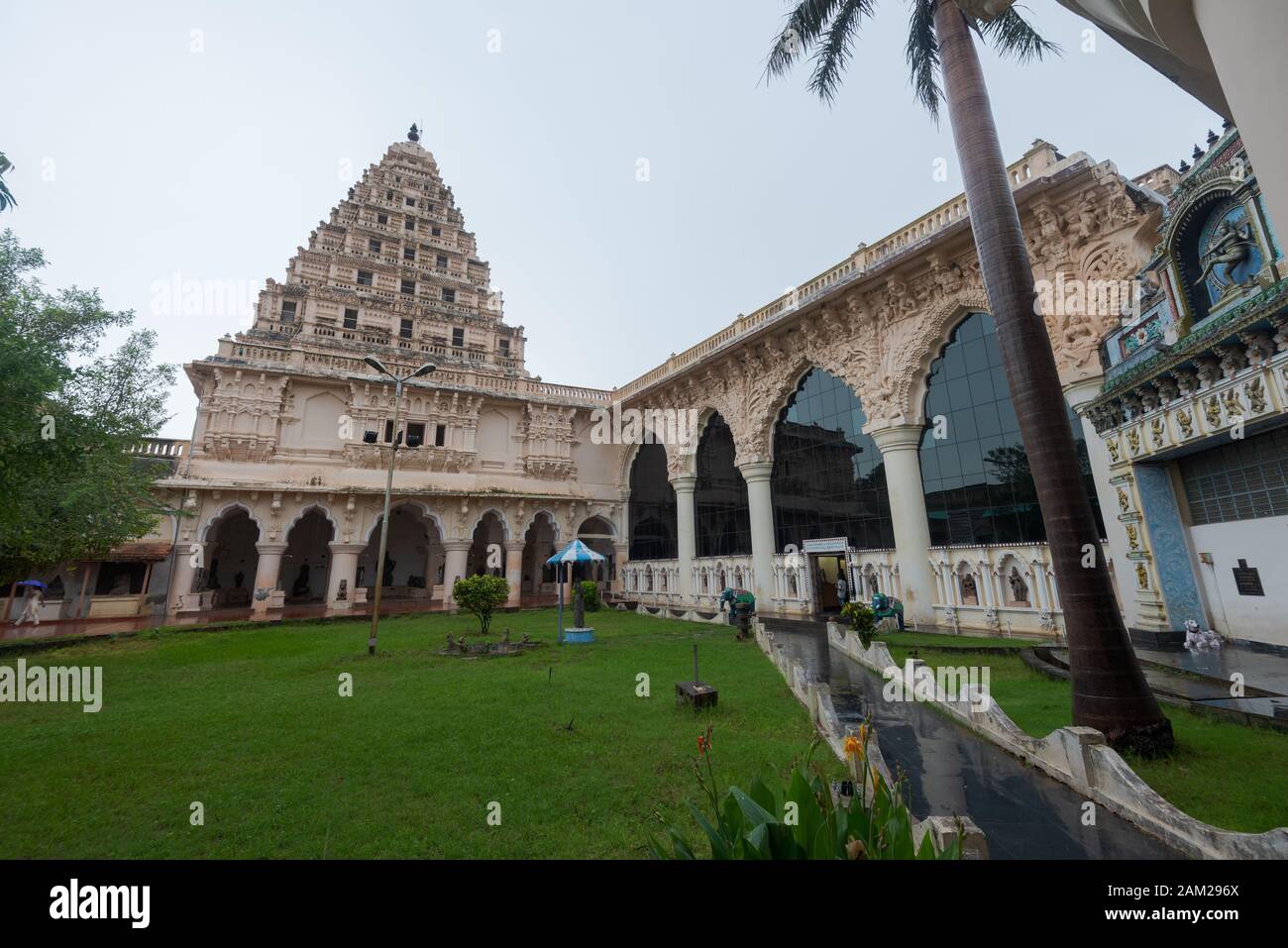 Palazzo di Thanjavur Maratha a Tanjore, Tamil Nadu, India del Sud, durante il giorno delle piogge Foto Stock