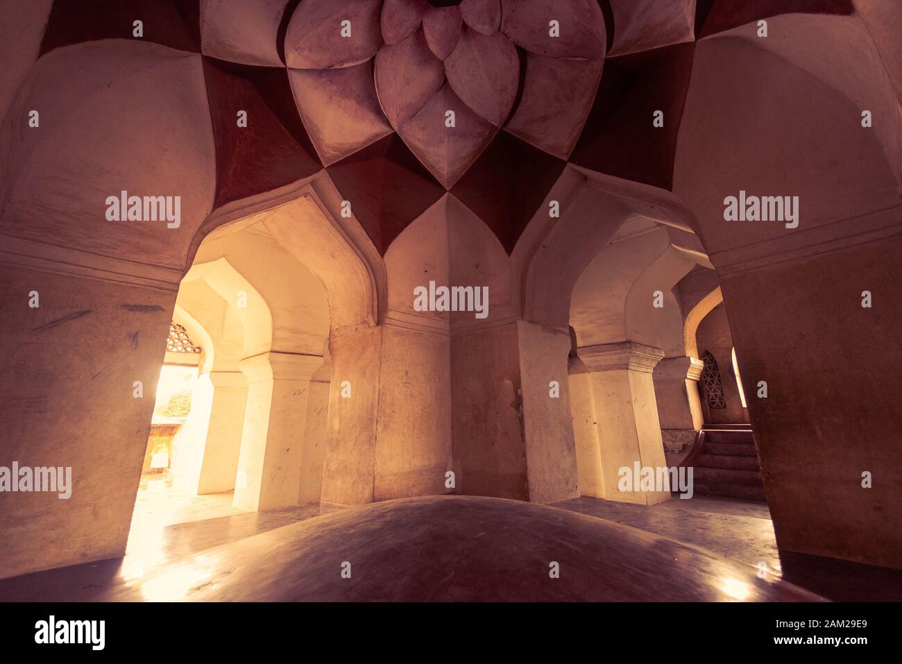 Palazzo di Thanjavur Maratha a Tanjore, Tamil Nadu, India del Sud, durante il giorno delle piogge Foto Stock