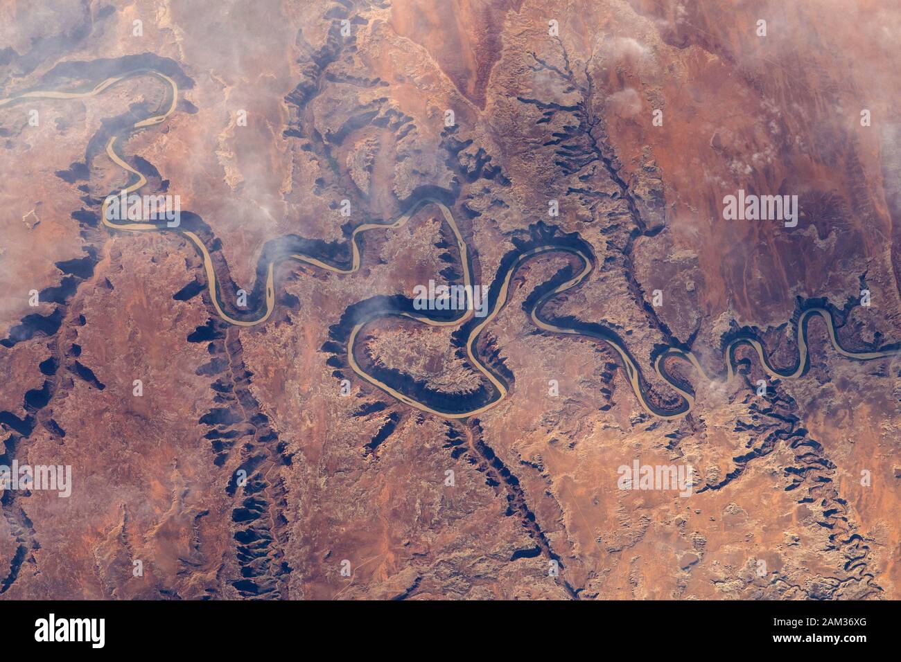 ISS - 22 ottobre 2018 - una porzione del Green River e dei suoi canyon tributari nello stato dello Utah USA dalla International Space Station Foto Stock