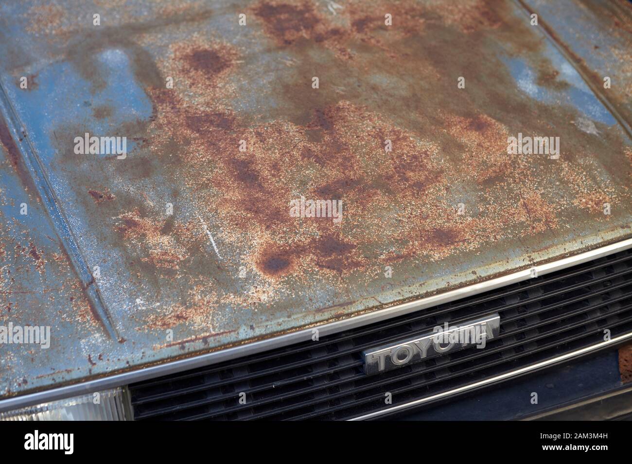 Rusty Auto Cofano , Toyota Foto Stock