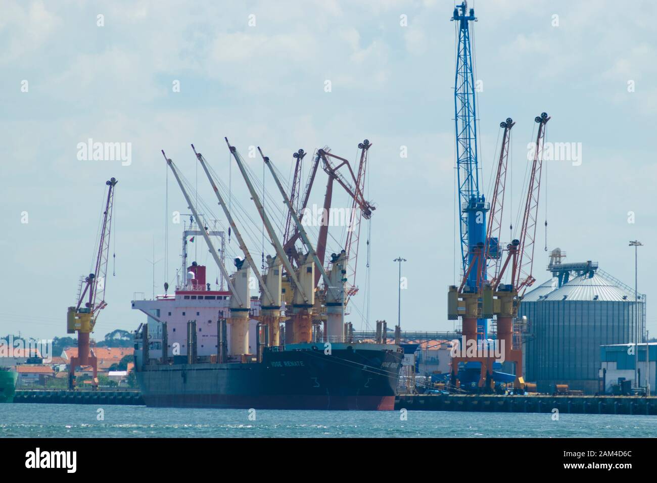 Una nave nel porto di Aveiro Aveiro Distretto Portogallo Foto Stock