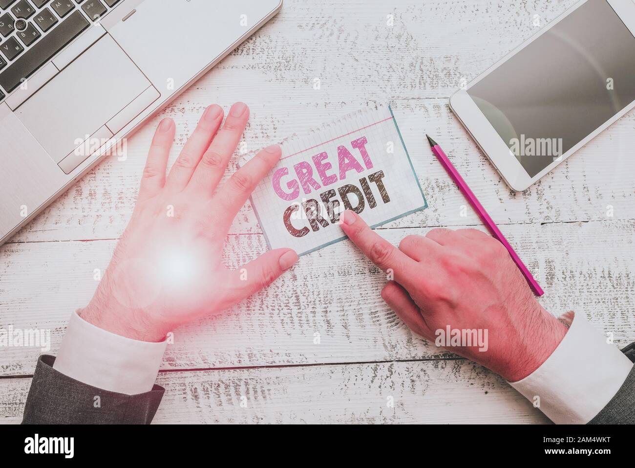 Segno di testo che mostra grande credito. Business photo vetrina mutuatario ha un elevato punteggio di credito ed è un sicuro rischio di credito Foto Stock