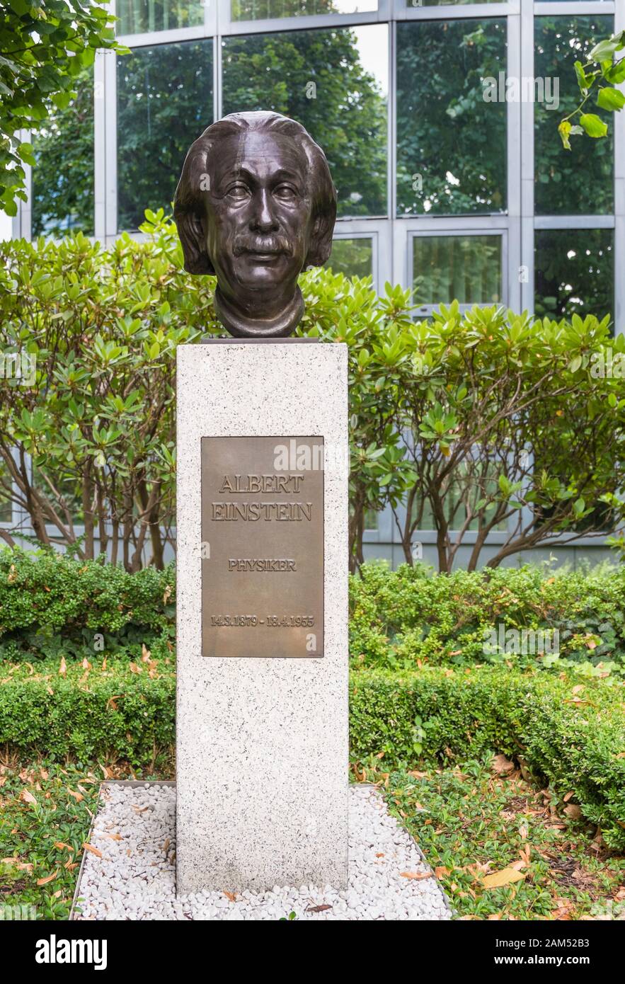 albert einstein busto in via di ricordo, strasse der erinnerung Foto Stock