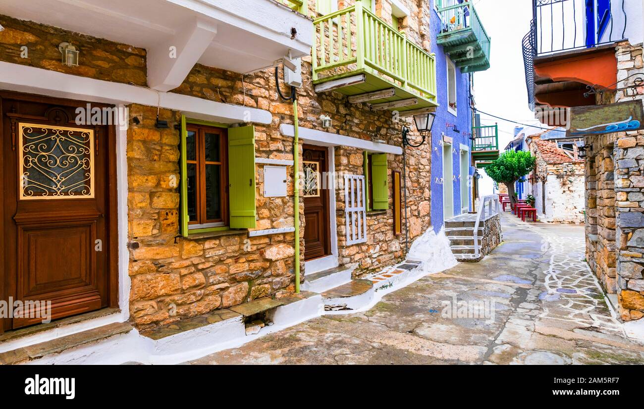 Vecchie strade dell'isola di Alonissos, Grecia. Foto Stock
