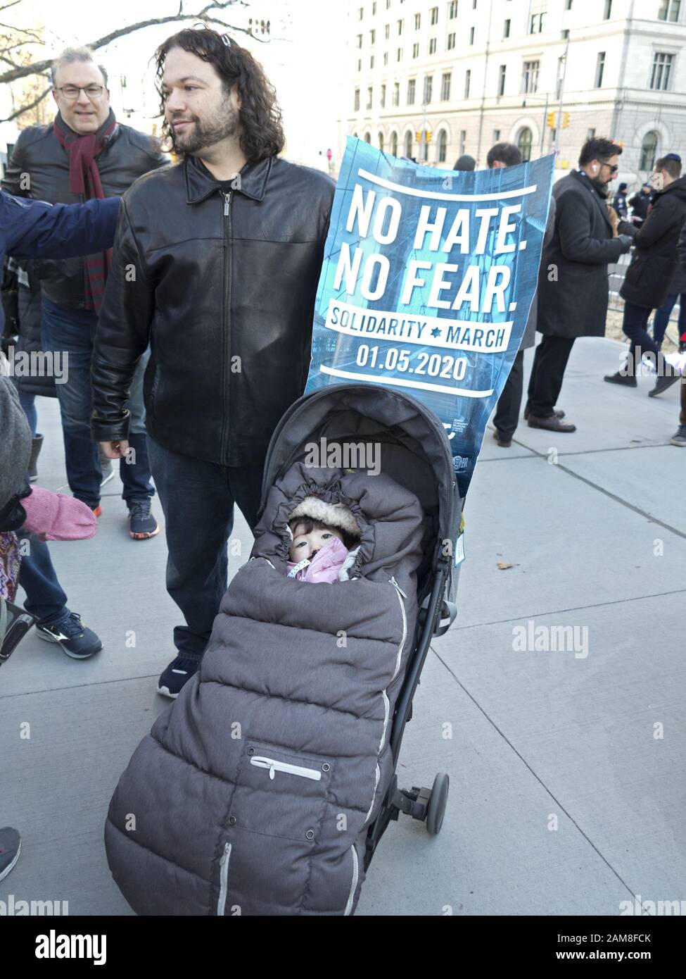 New York, Stati Uniti d'America. 5 gennaio 2020. Circa 15.000 manifestanti sono scesi in piazza in nessun odio alcun timore marzo in risposta ad un aumento di anti-semita attac Foto Stock