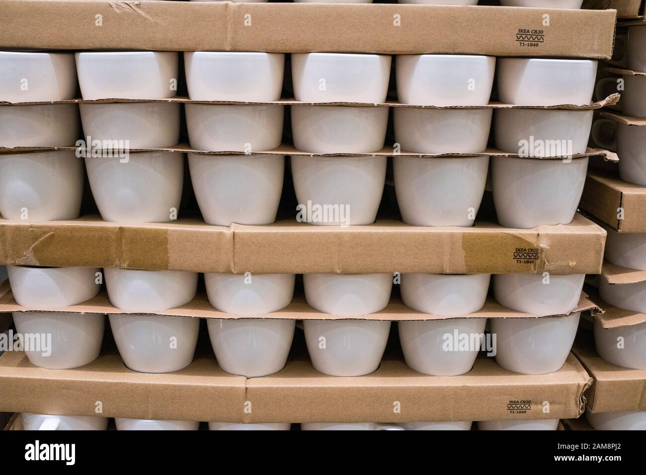 Nanshan District, Shenzhen, Cina, 4th, Marzo 2019. Shenzhen IKEA Mall, originario di una catena di magazzini nordici, vende mobili assemblati e un Foto Stock