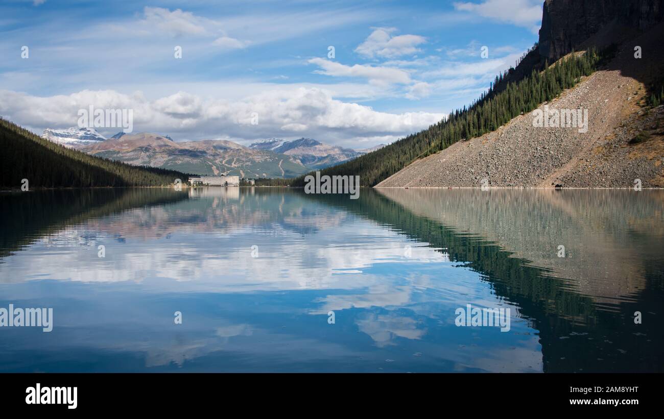 Lago Louise Riflession, Parco Nazionale Di Banff, Montagne Rocciose Canadesi Foto Stock