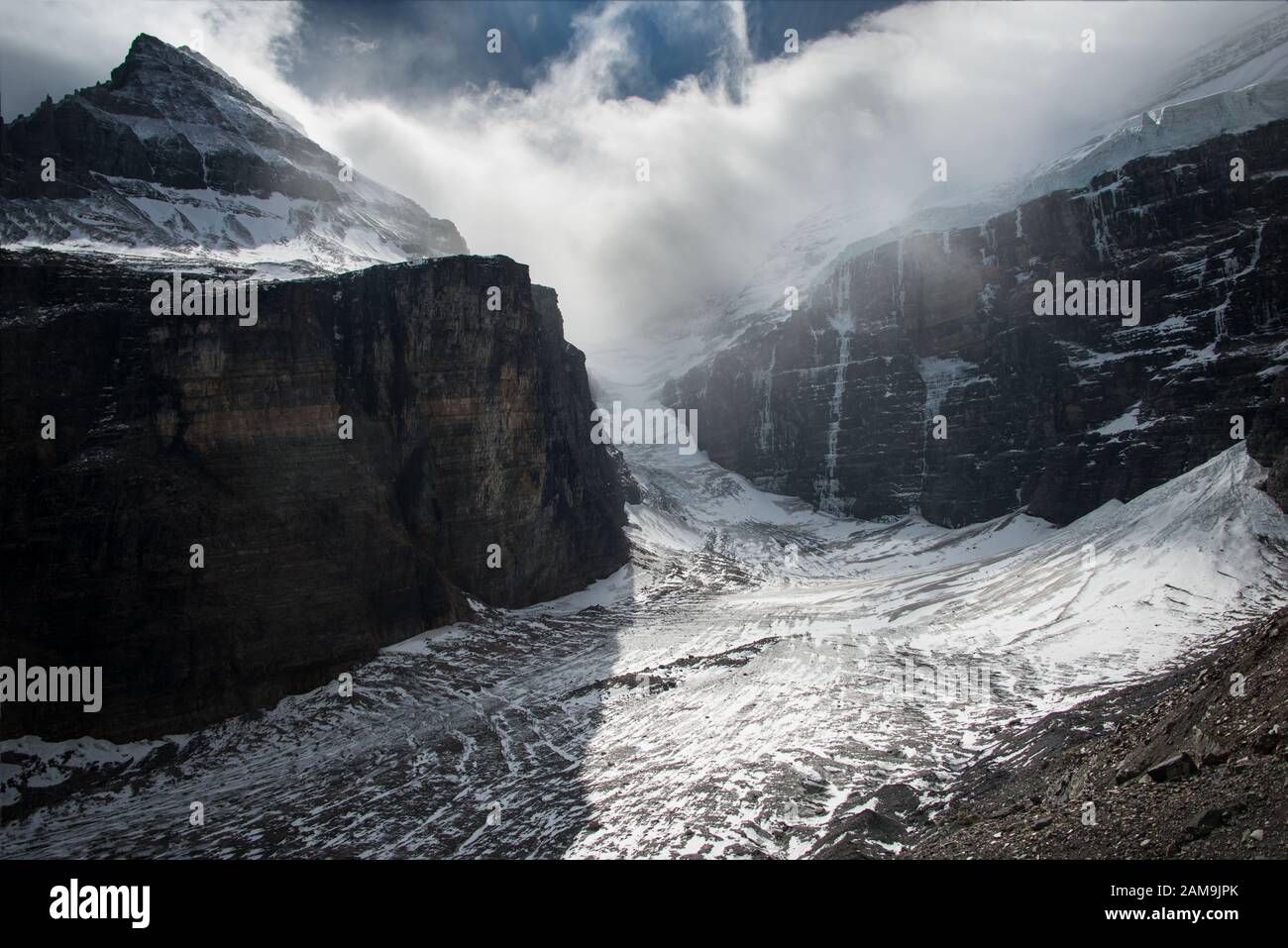 Pianura di sei ghiacciai, il Lago Louise, il Parco Nazionale di Banff, Montagne Rocciose Canadesi Foto Stock