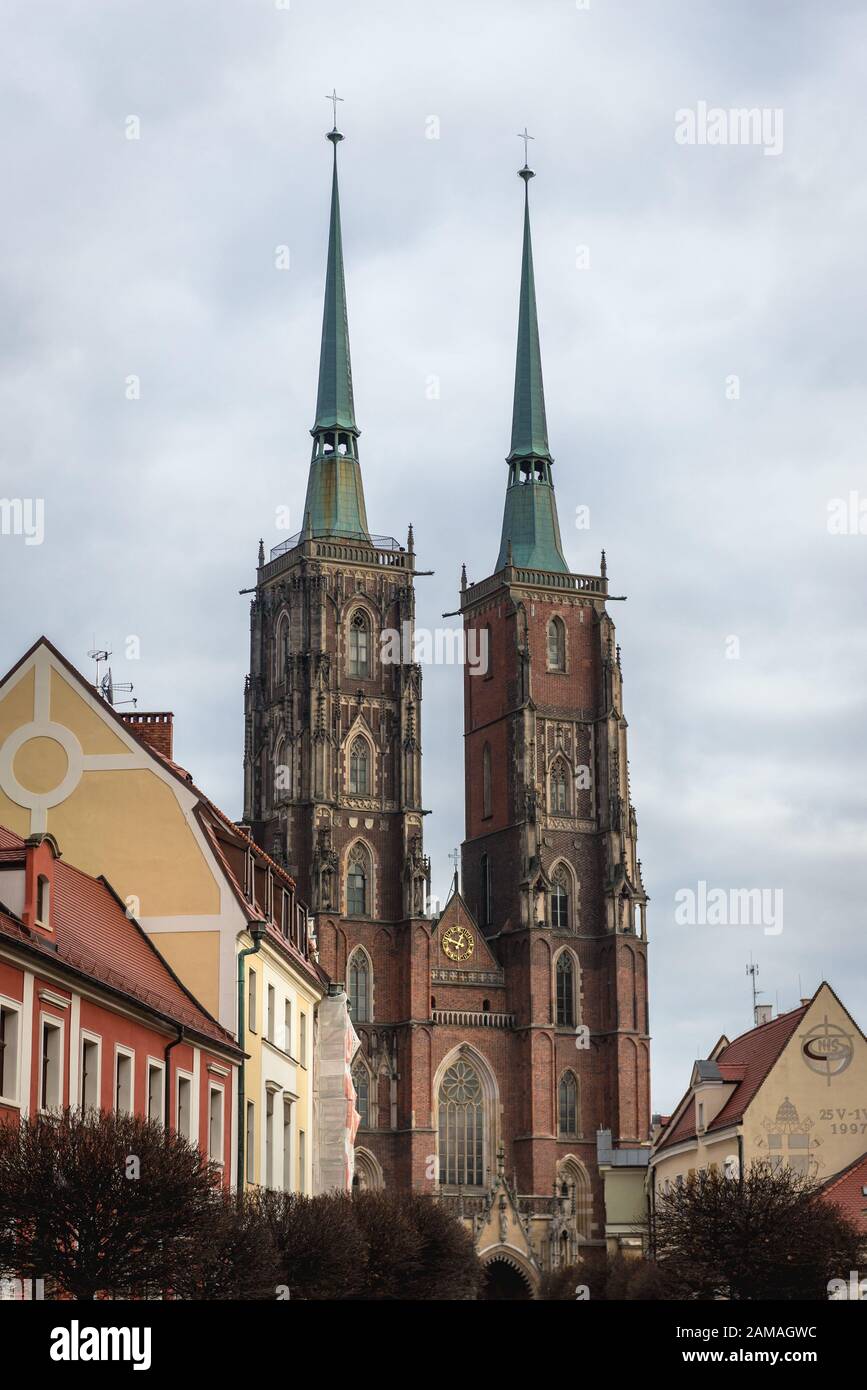Cattedrale di San Giovanni Battista a Ostrow Tumski, la parte più antica della città di Wroclaw, regione della Slesia in Polonia Foto Stock