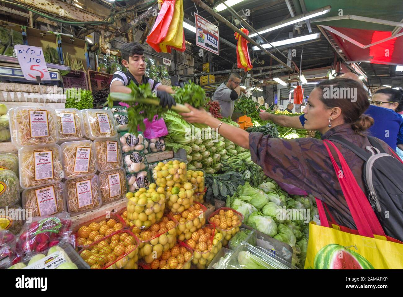 Obst Und Gemüse, Carmel Markt, Tel Aviv, Israele Foto Stock
