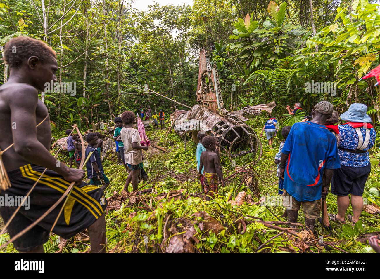 Rack di aerei dell'ammiraglio giapponese Yamamoto nella giungla di Bougainville, Papua Nuova Guinea Foto Stock