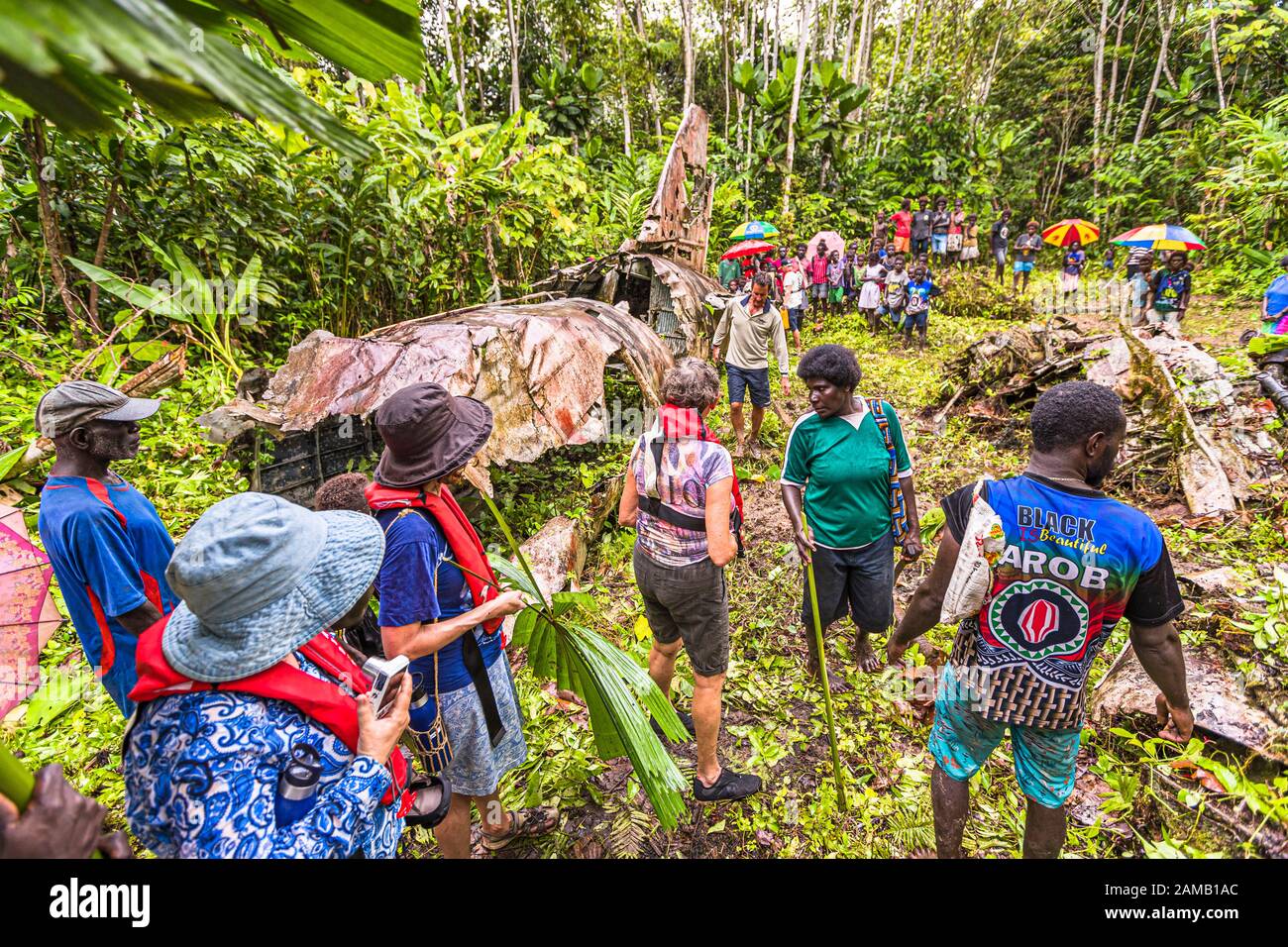 Rack di aerei dell'ammiraglio giapponese Yamamoto nella giungla di Bougainville, Papua Nuova Guinea Foto Stock