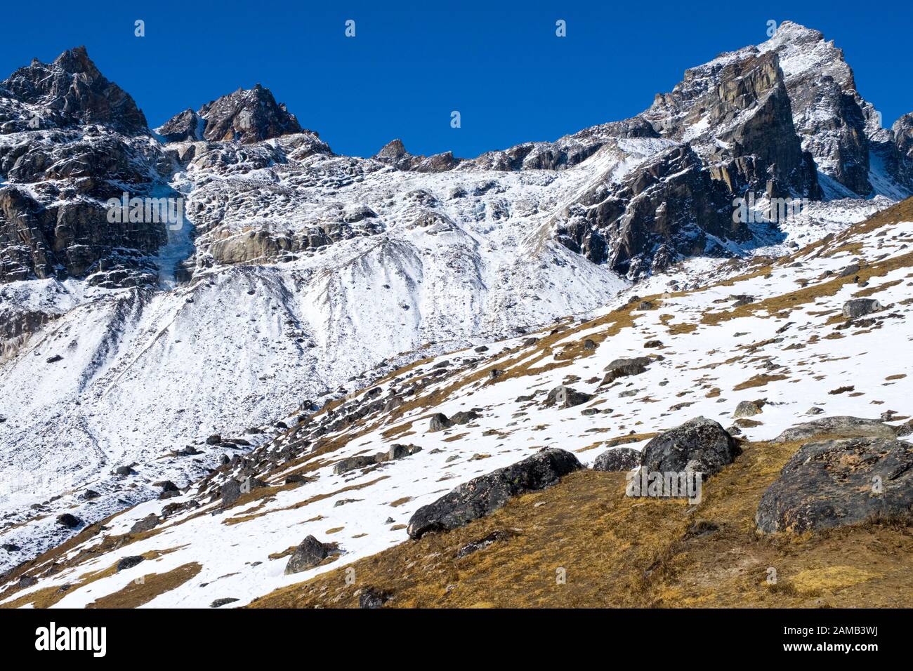 Il Renjo la ( pass ), sui Tre Passi Trek nella regione di Khumbu del Nepal Himalaya Foto Stock