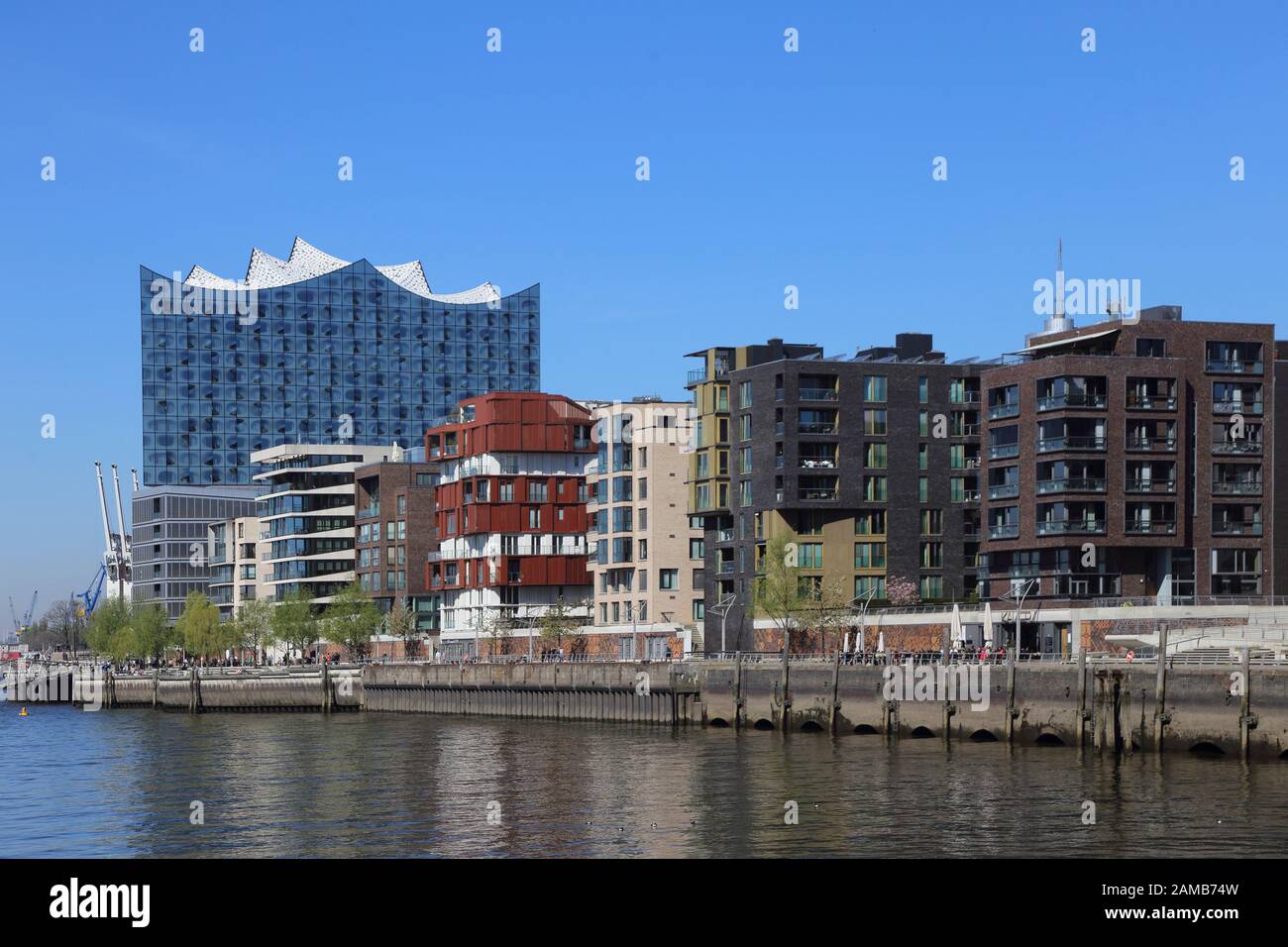 Amburgo Hafencity Grassbrookhafen Dalmannkai Elbphilhamonie Foto Stock