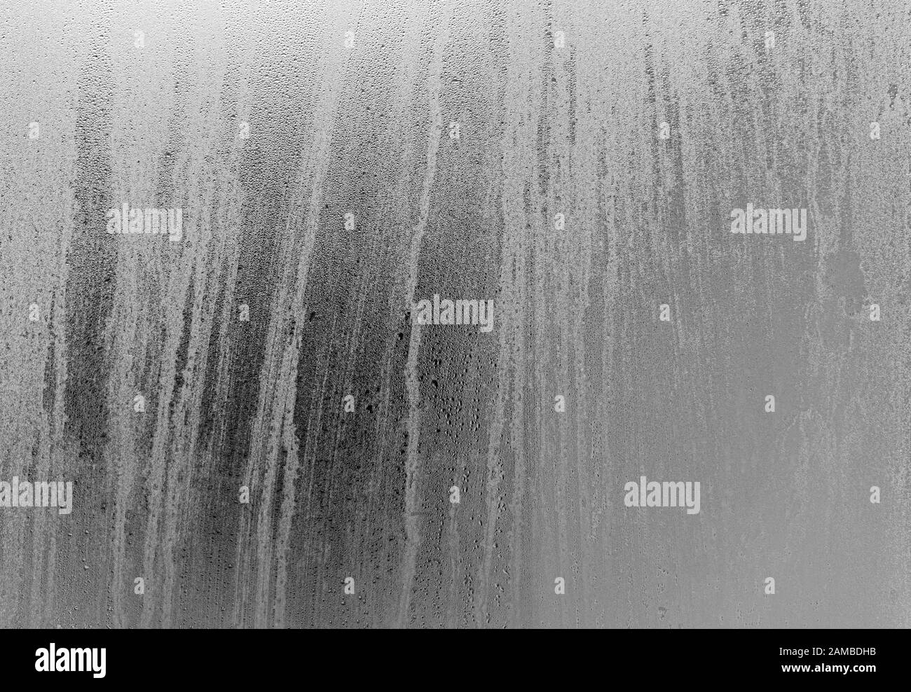 Vetro con vapore e gocce di pioggia Sulla Superficie come sfondo o texture Foto Stock