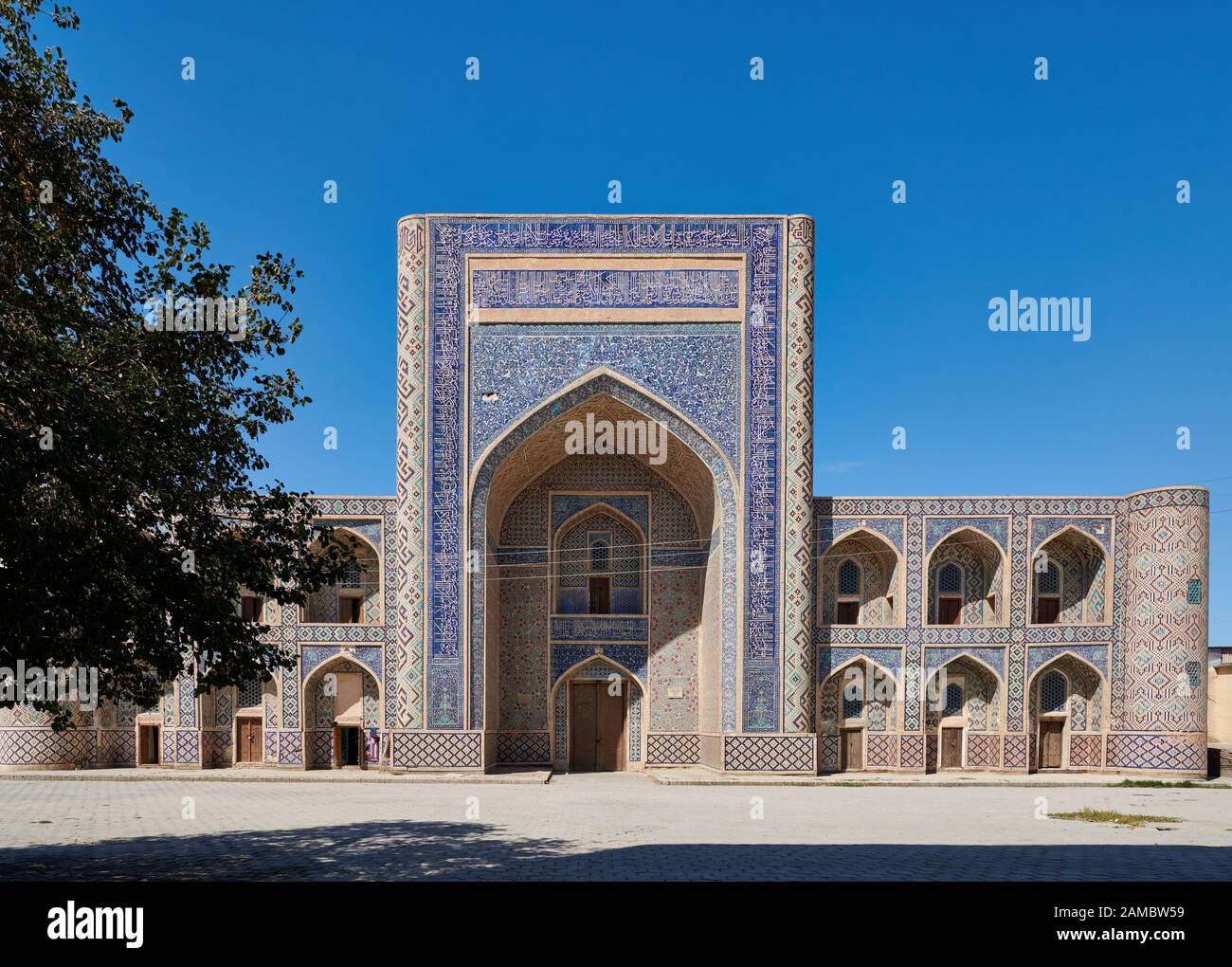 Abdullah-Khan Madrasah, Bukhara, Uzbekistan, Asia Centrale Foto Stock